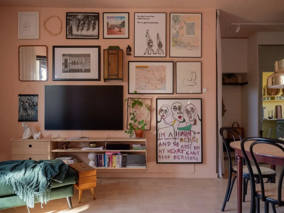 A 1940s Apartment Decorated in Pink and Yellow Hues 11 colorful-1940s-apartment-stockholm-nordroom