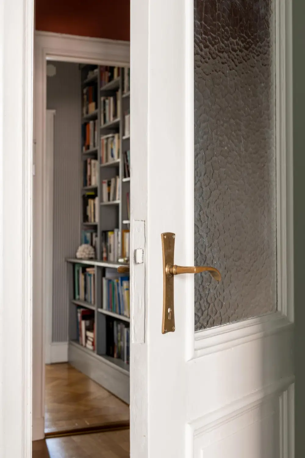 Striped Wallpaper and 1930s Character in a Swedish Apartment 34 cozy-ground-floor-apartment-striped-wallpaper-nordroom
