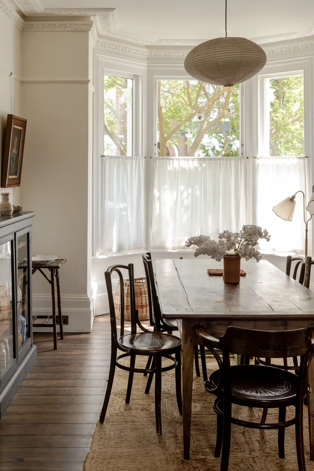 A Light Palette and Restored Elements in a Double-Fronted Victorian House 14 double-fronted-victorian-house-east-london-nordroom