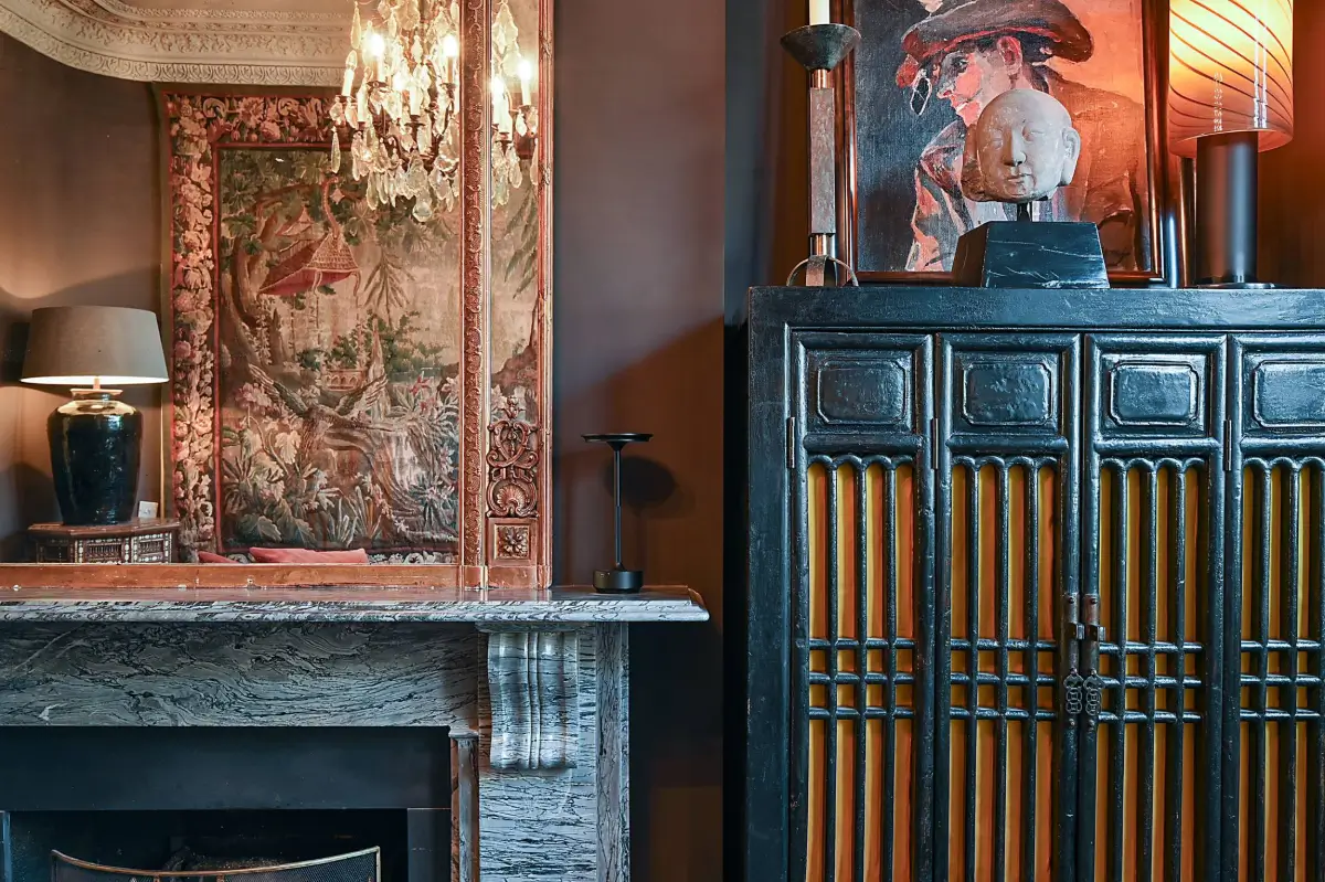 dramatic-interiors-period-features-london-historic-home-nordroom