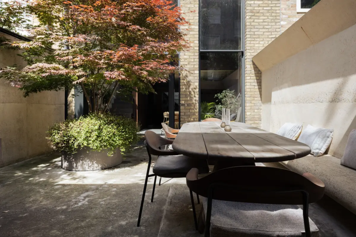 Grand Spaces Featuring Lush Velvet in a Reimagined Victorian Townhouse 18 islington-victorian-townhouse-modern-double-height-extension-nordroom