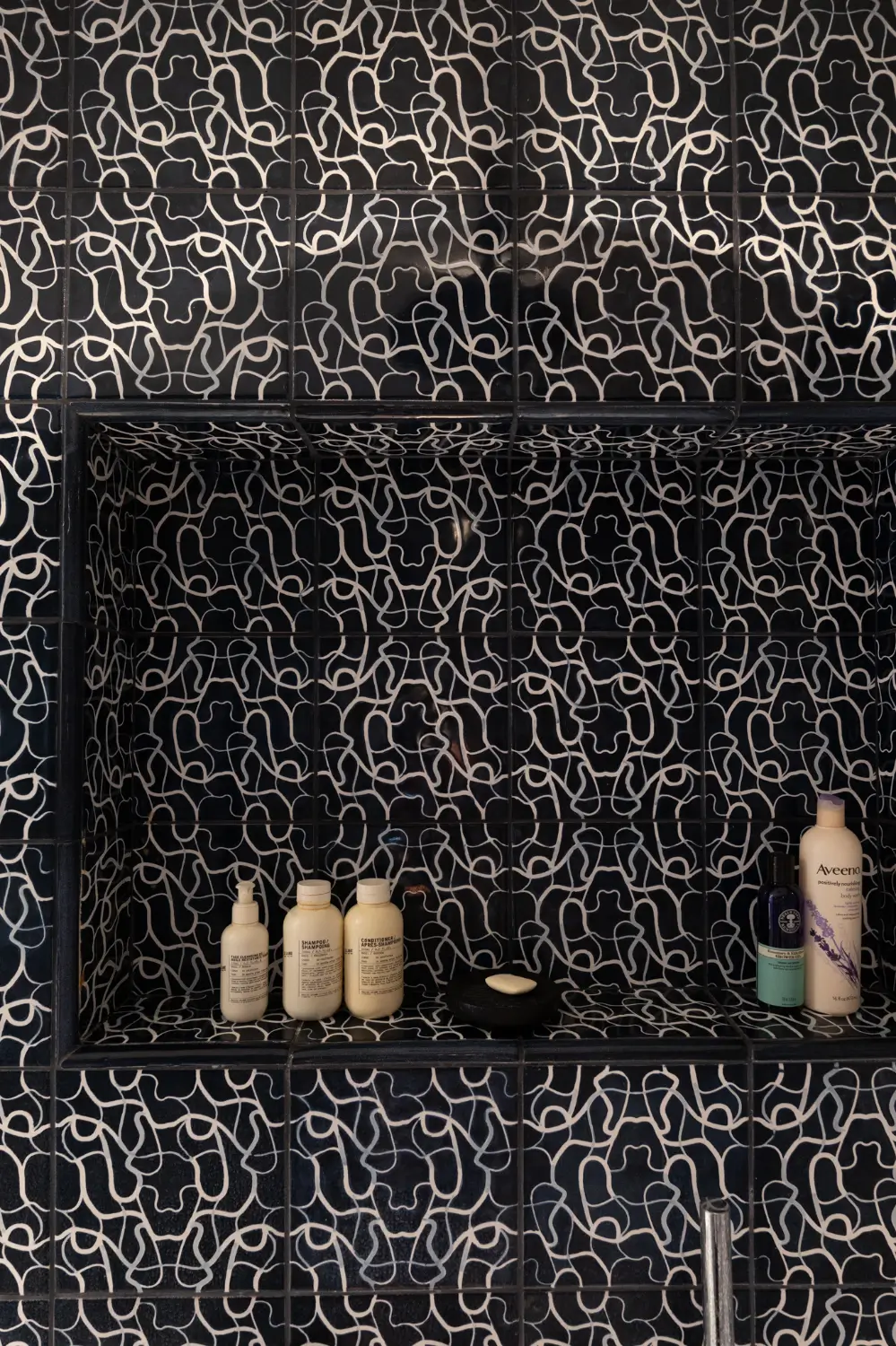 Grand Spaces Featuring Lush Velvet in a Reimagined Victorian Townhouse 42 islington-victorian-townhouse-modern-double-height-extension-nordroom