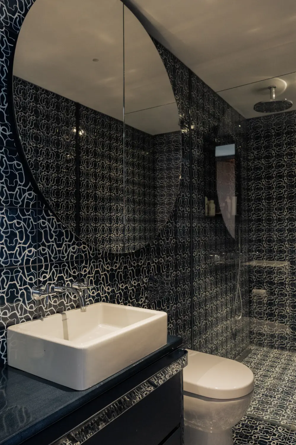Grand Spaces Featuring Lush Velvet in a Reimagined Victorian Townhouse 41 islington-victorian-townhouse-modern-double-height-extension-nordroom