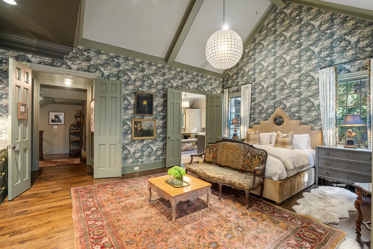 Josh Brolin's Storybook Georgia Estate with Interiors by Pierce & Ward is For Sale 22 josh-brolin-georgia-home-pierce-and-ward-interiors-nordroom