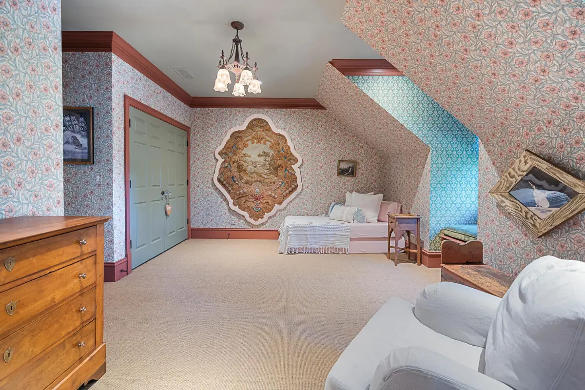 Josh Brolin's Storybook Georgia Estate with Interiors by Pierce & Ward is For Sale 31 josh-brolin-georgia-home-pierce-and-ward-interiors-nordroom