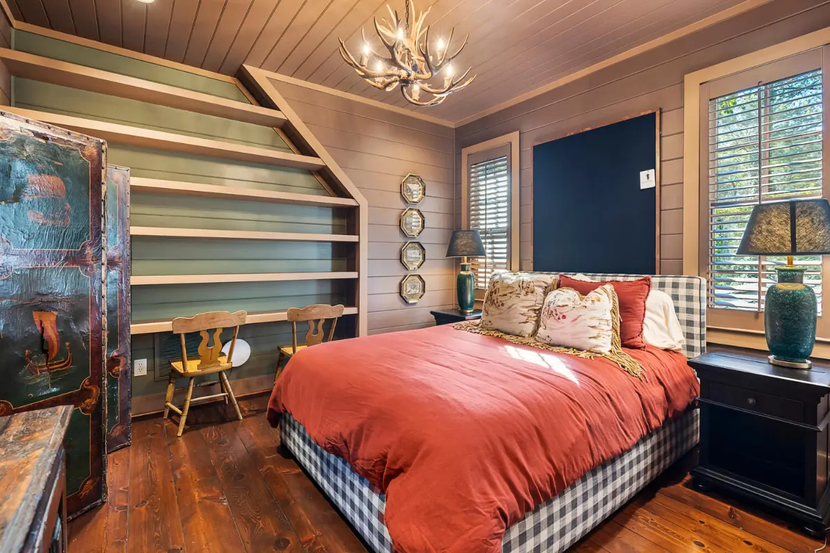 Josh Brolin's Storybook Georgia Estate with Interiors by Pierce & Ward is For Sale 52 josh-brolin-georgia-home-pierce-and-ward-interiors-nordroom