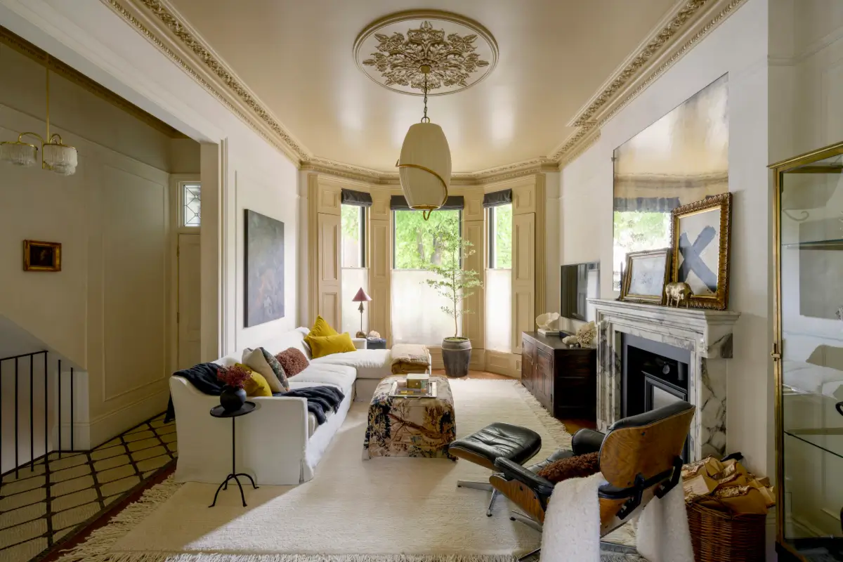 A Bedroom Connected to Nature in a Luxurious Notting Hill Duplex Garden Apartment 1 luxurious-notting-hill-duplex-apartment-garden