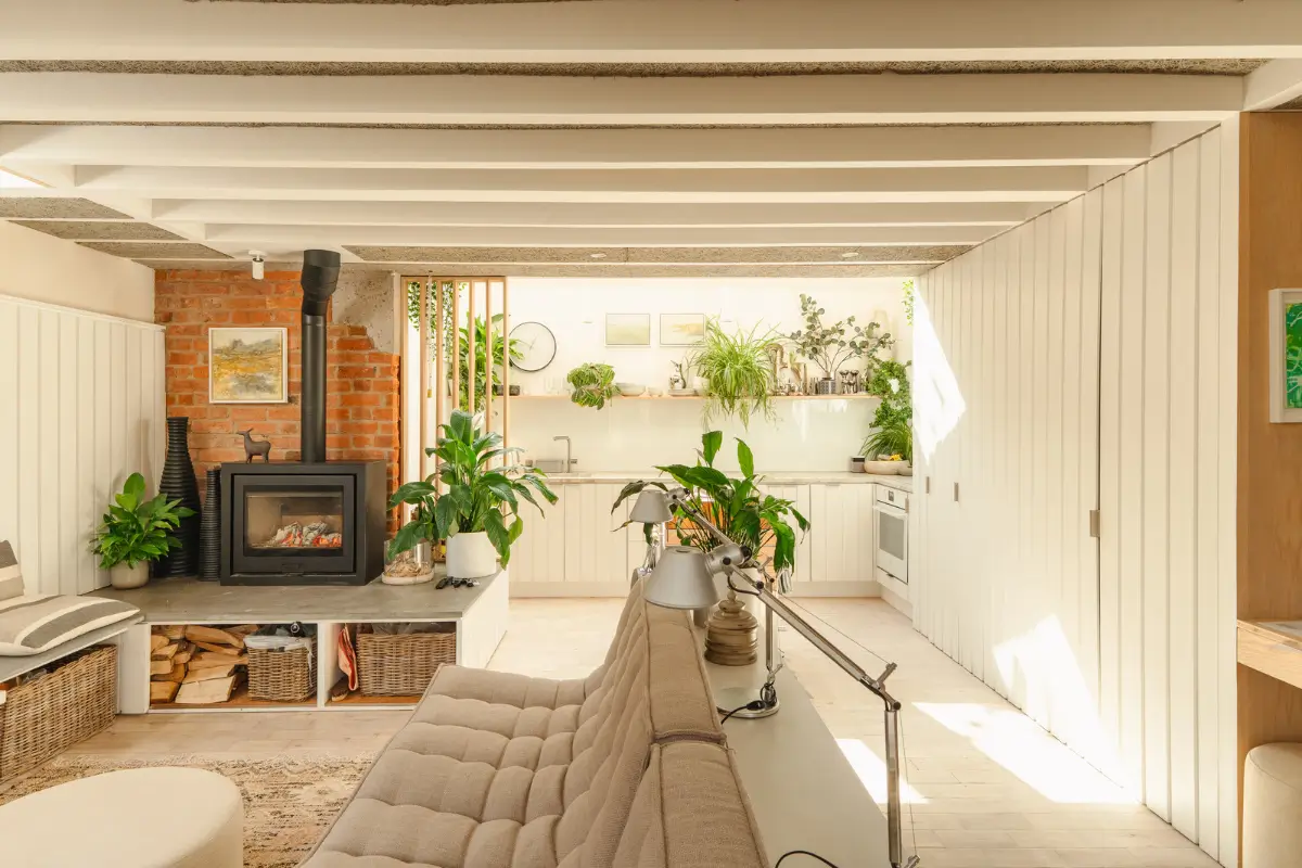 Modern, Light and Open-Plan Interiors in a Former Victorian Chapel 5 modern-chapel-conversion-england-nordroom