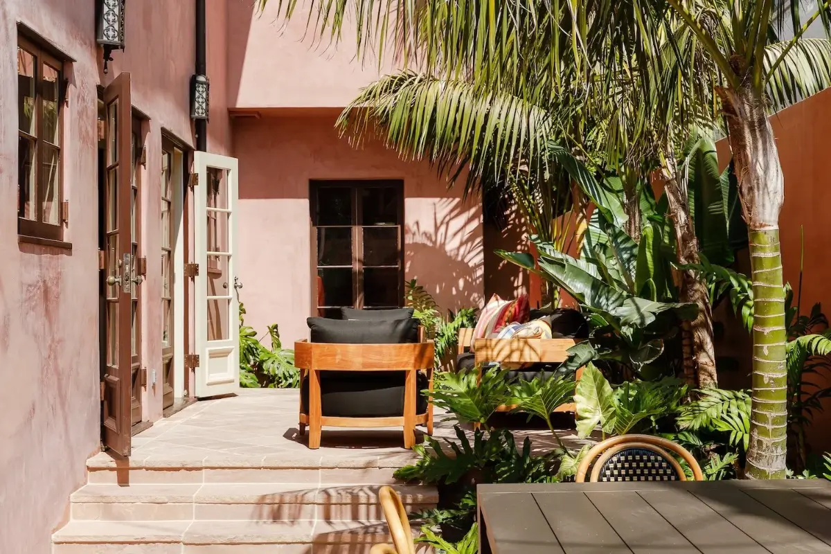 Old World Charm and Modern Comforts in a Pink Spanish-Style Los Feliz Villa 22 pink-1920s-spanish-revival-villa-los-feliz-nordroom