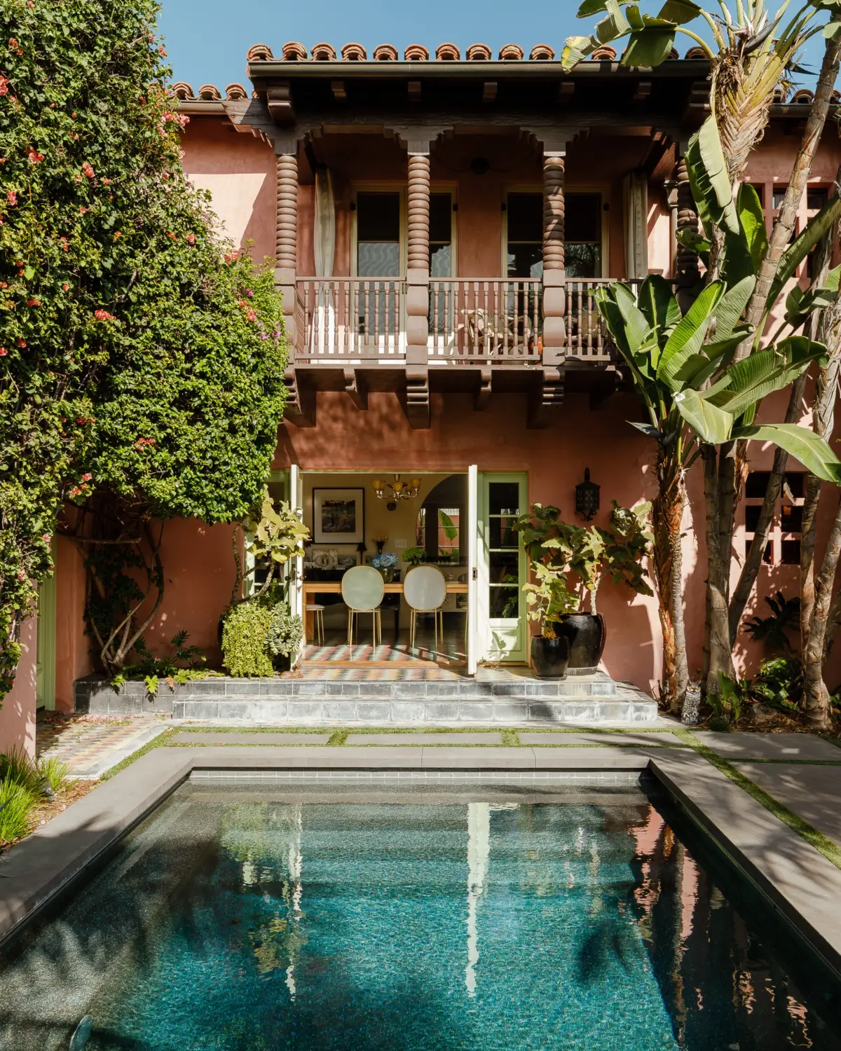 Old World Charm and Modern Comforts in a Pink Spanish-Style Los Feliz Villa 8 pink-1920s-spanish-revival-villa-los-feliz-nordroom