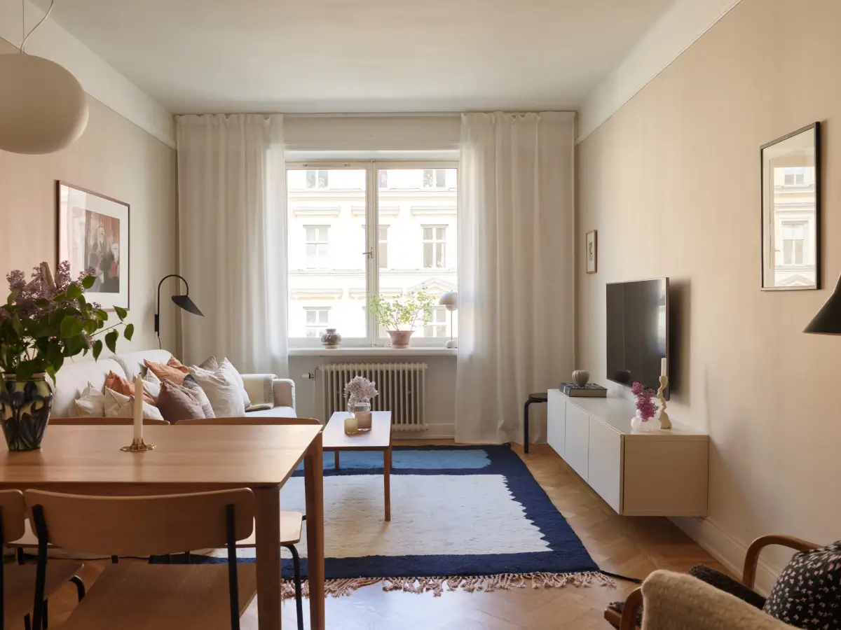 An Oak and Green Kitchen is the Heart of This Stockholm Apartment 6 renovated-stockholm-apartment-central-oak-kitchen-nordroom