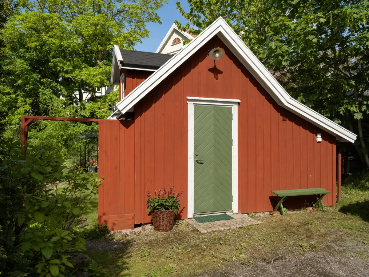 A Characteristic Early 20th-Century Swedish Villa with a Lush Garden 46 turn-of-the-century-villa-lush-garden-nordroom