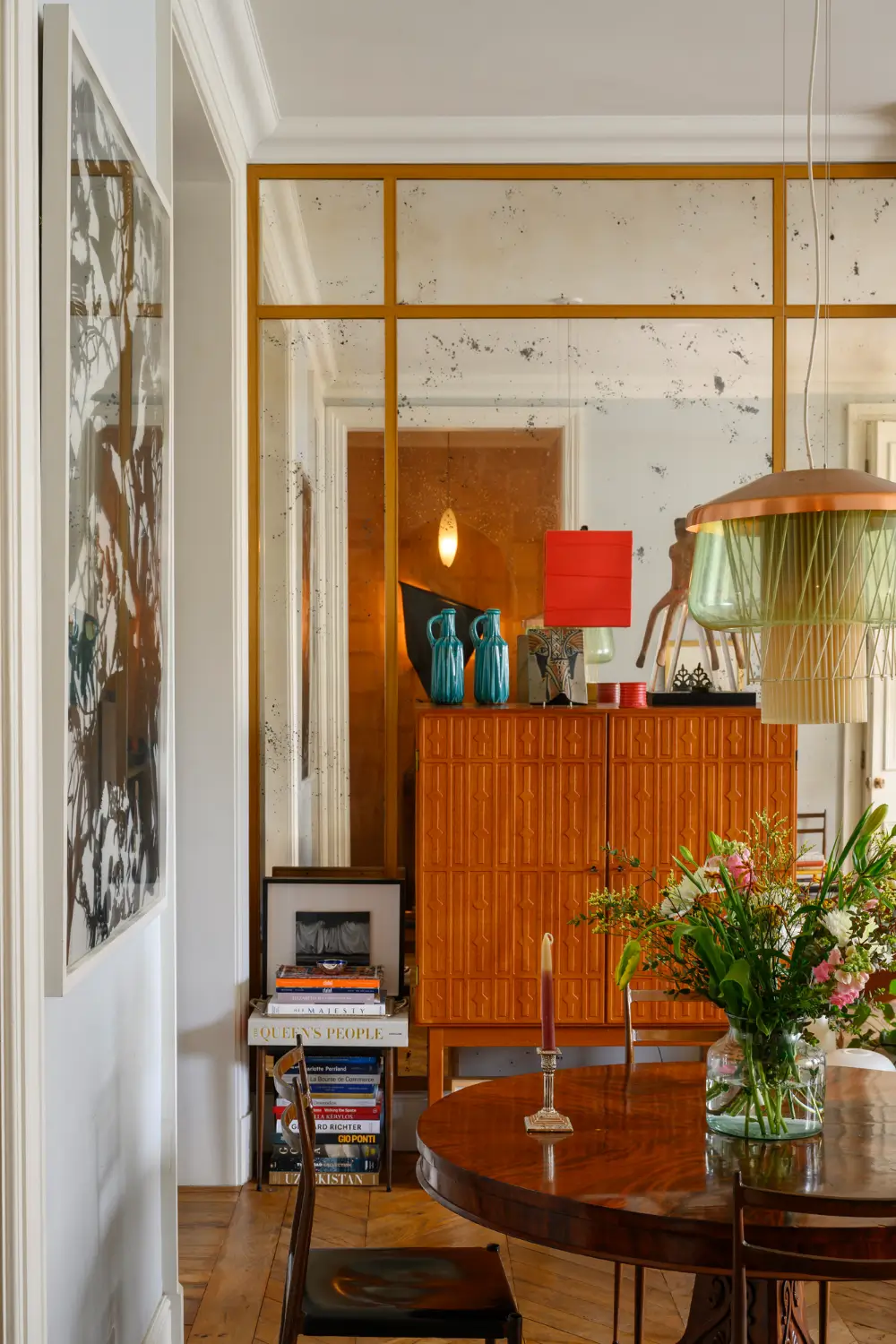 Inside a Thoughtfully Redesigned Two-Bedroom Victorian Apartment in South Kensington 12 unique two bedroom south kensington apartment nordroom21 Inside a Thoughtfully Redesigned Two-Bedroom Victorian Apartment in South Kensington