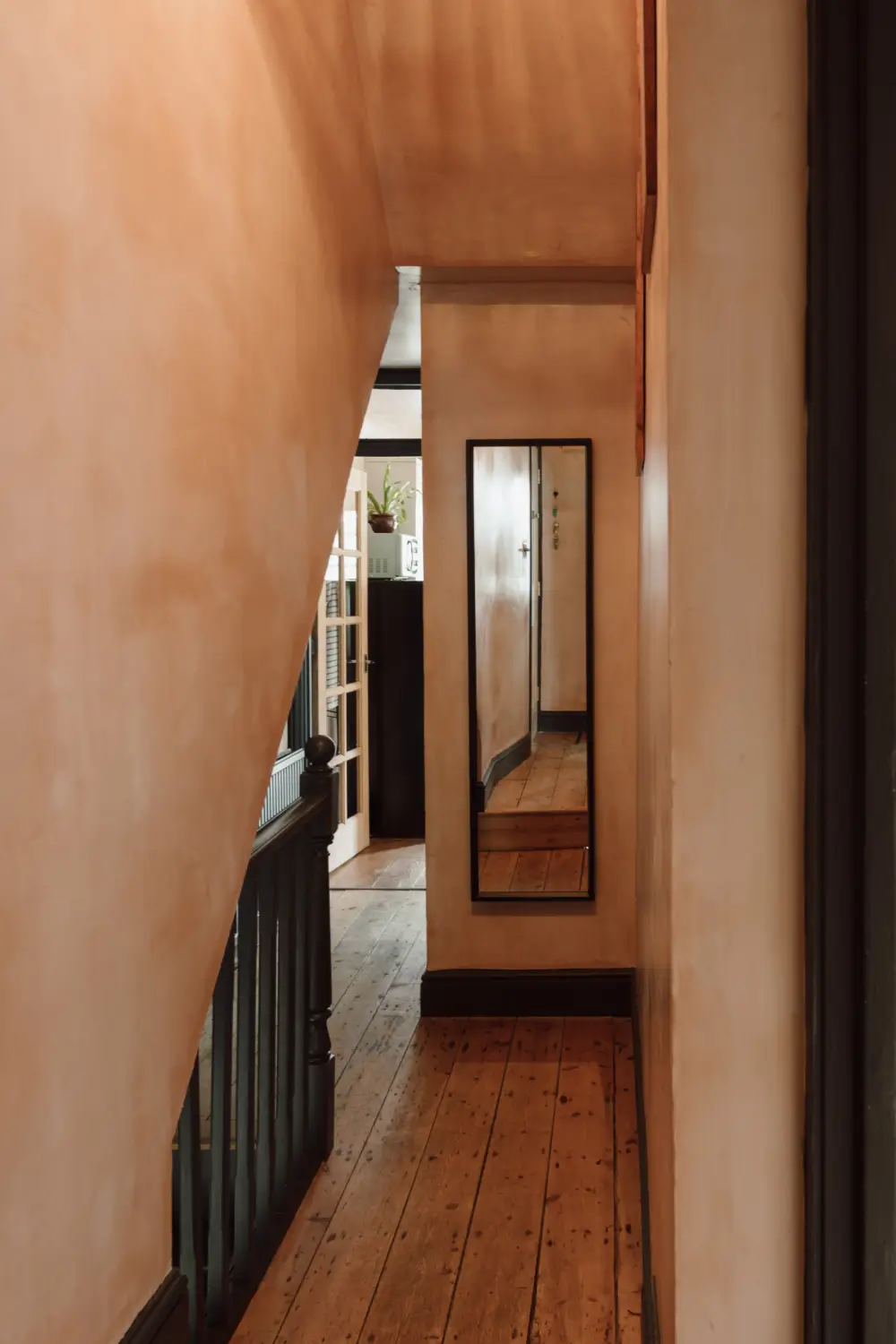 A Natural Palette and a Conservatory Extension Connect the Interiors with the Outdoors 10 victorian-garden-apartment-london-nordroom