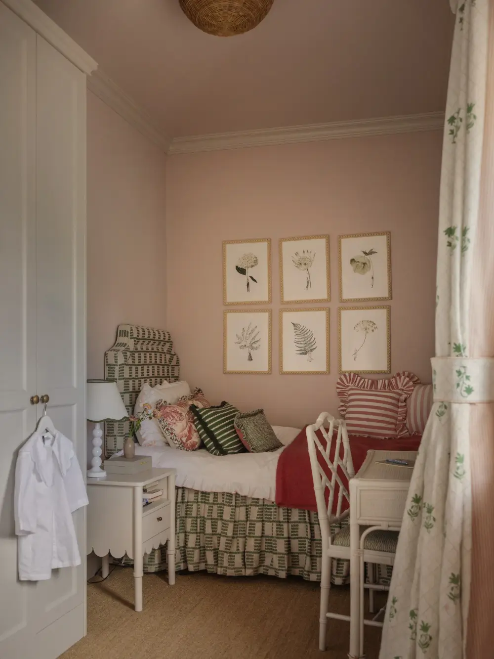 English Cottage-Style Interiors in a Converted Stockholm Water Tower 36 colorful-english-cottage-style-interiors-converted-water-tower-sweden-nordroom