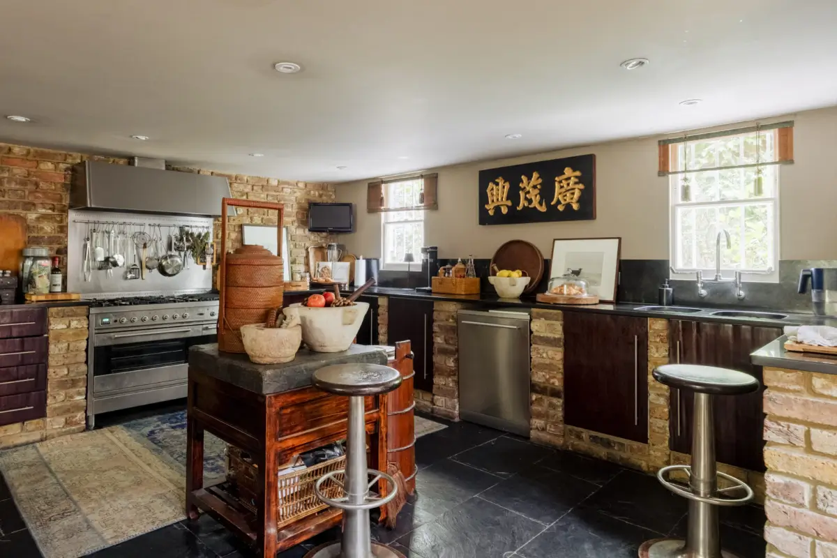 Soaring Ceilings and Eclectic Interiors in a Former Salvation Army Citadel 18 converted-salvation-army-citadel-london-nordroom