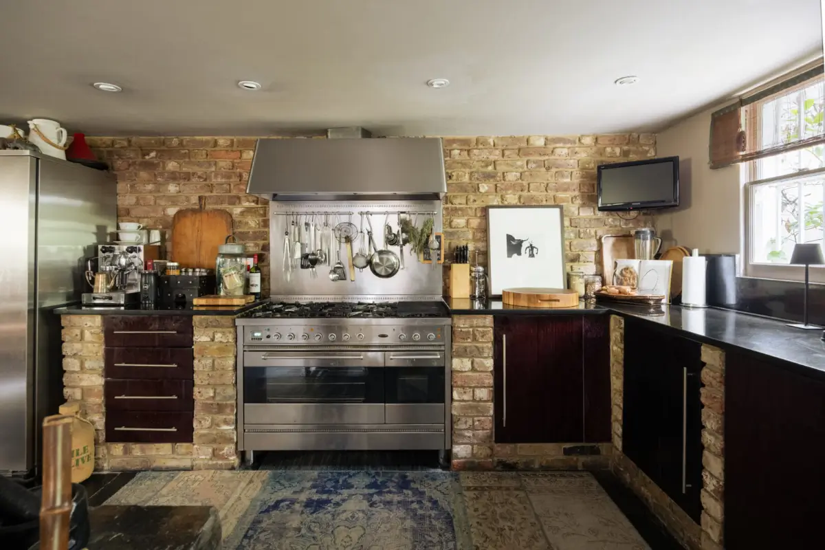 Soaring Ceilings and Eclectic Interiors in a Former Salvation Army Citadel 19 converted-salvation-army-citadel-london-nordroom