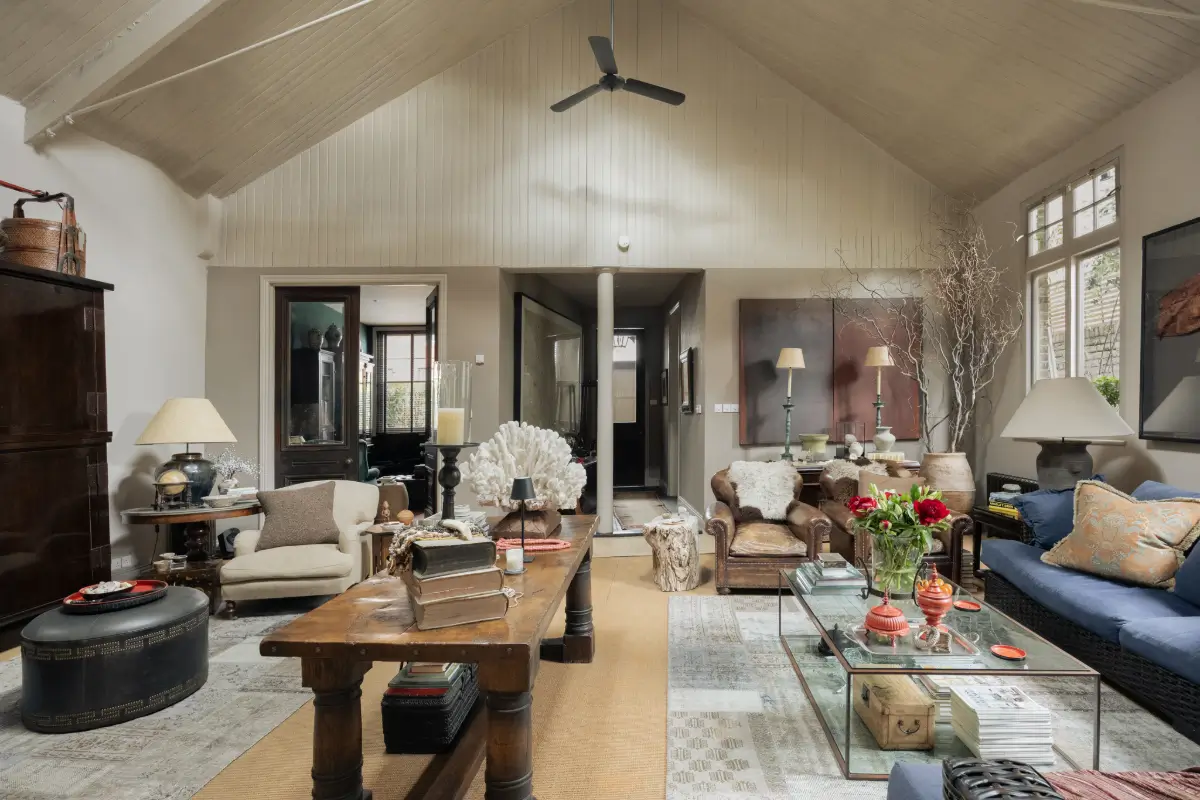 Soaring Ceilings and Eclectic Interiors in a Former Salvation Army Citadel 3 converted-salvation-army-citadel-london-nordroom