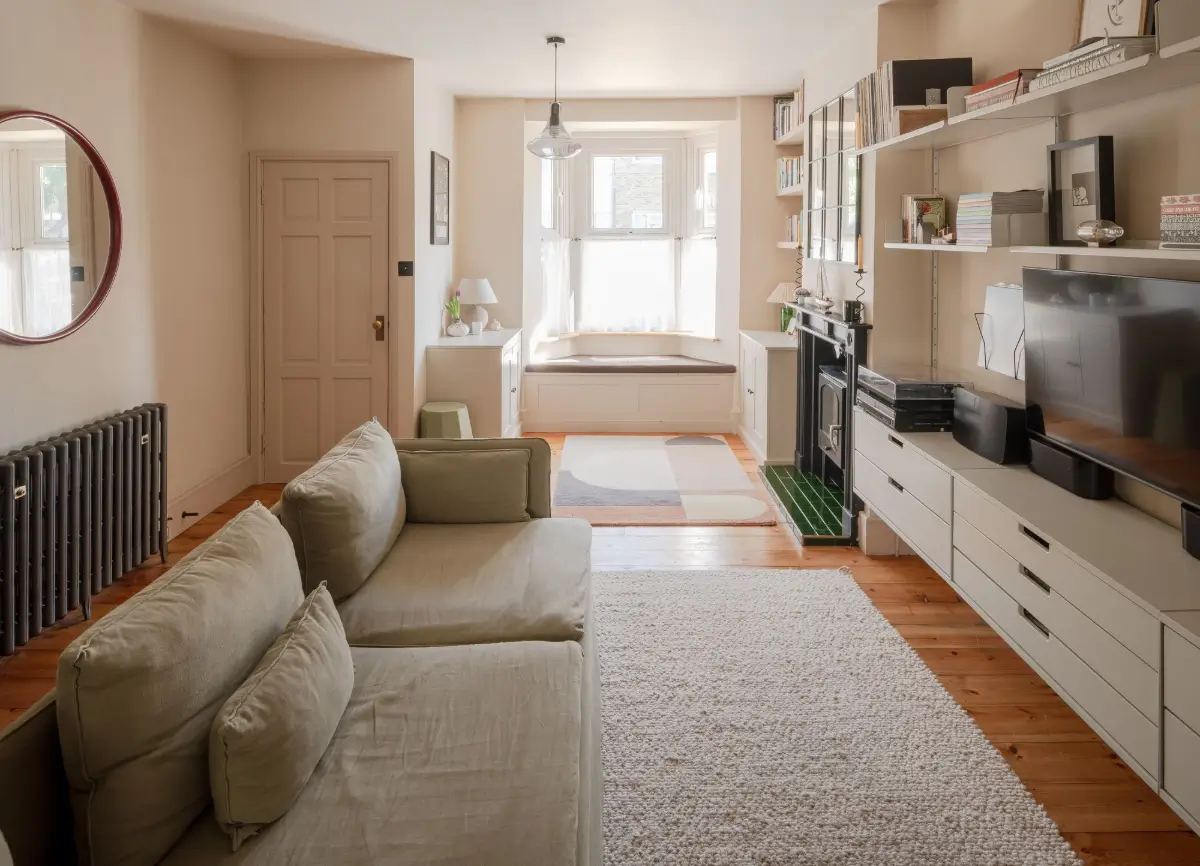 A Warm Family Home with a Light-Filled Kitchen Extension with Terracotta Tiles 2 light-filled-cozy-kitchen-extension-victorian-family-home-london