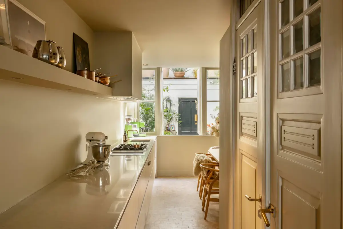 A Narrow Amsterdam Canal House with Warm, Luxurious Interiors and a Hidden Roof Terrace 2 narrow-17th-century-amsterdam-canal-house-family-home-nordroom