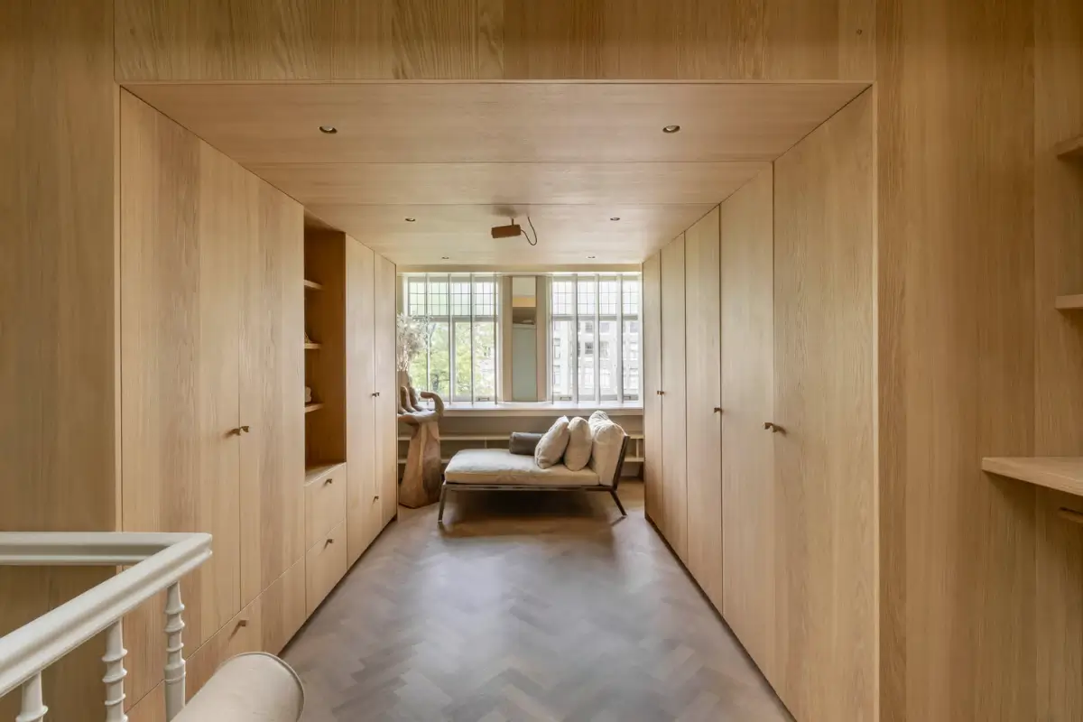 A Narrow Amsterdam Canal House with Warm, Luxurious Interiors and a Hidden Roof Terrace 25 narrow-17th-century-amsterdam-canal-house-family-home-nordroom