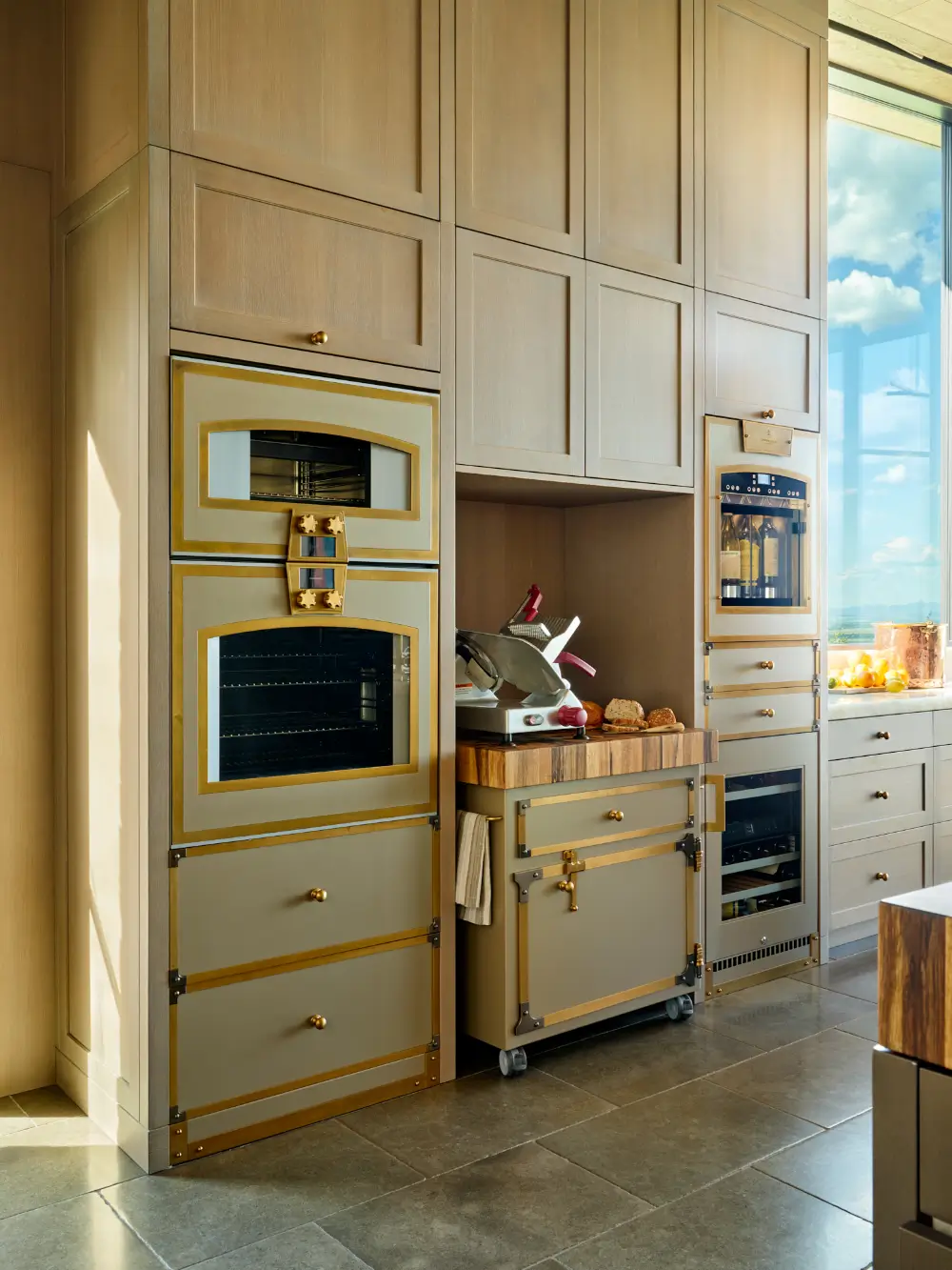 A Mountain Sanctuary Above the Tetons with a Luxurious Officine Gullo Kitchen 20 officine-gullo-wrj-design-wyoming-villa-nordroom
