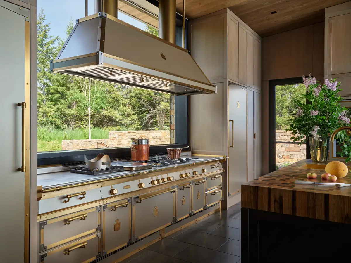 A Mountain Sanctuary Above the Tetons with a Luxurious Officine Gullo Kitchen 18 officine-gullo-wrj-design-wyoming-villa-nordroom