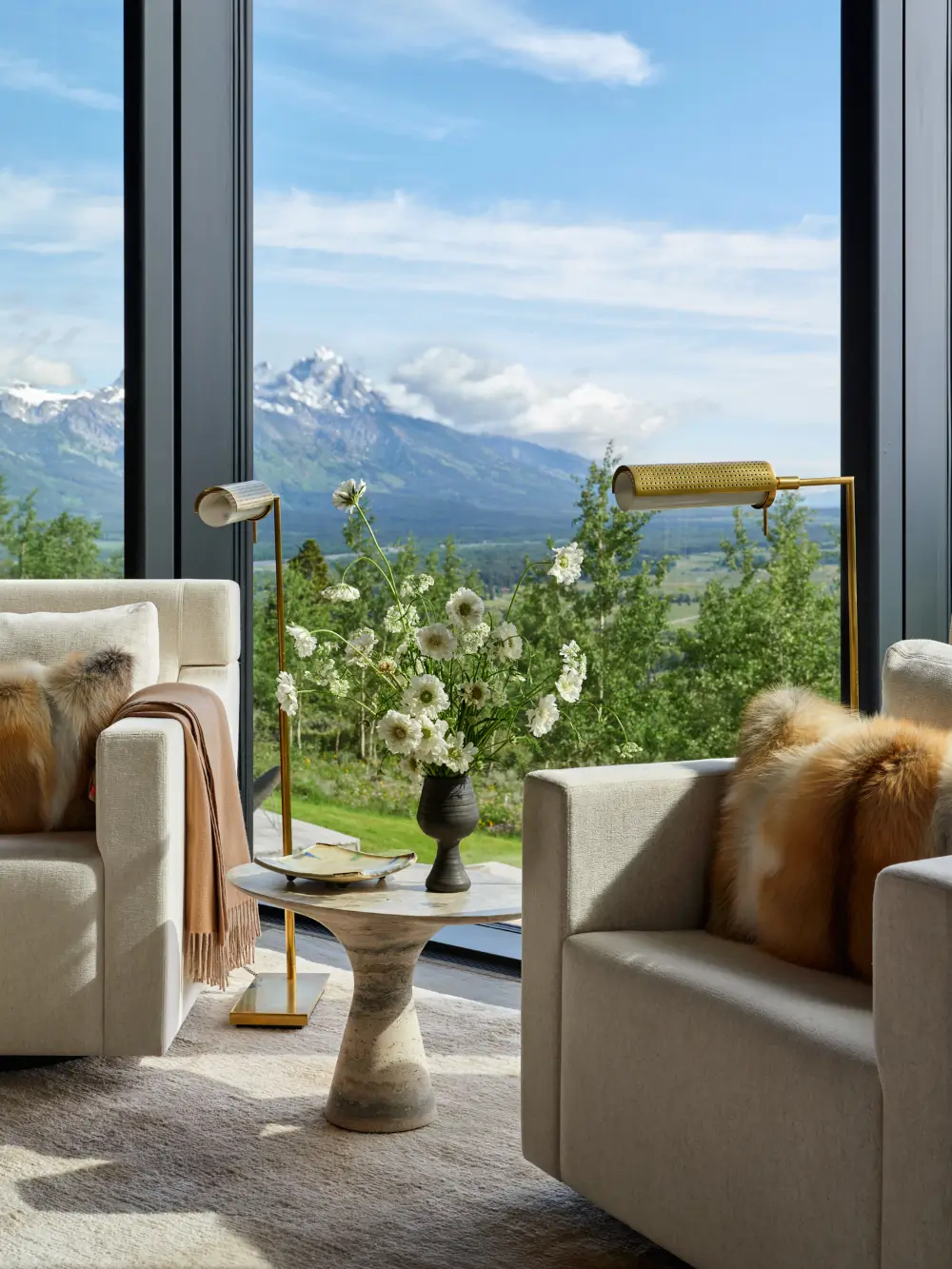 A Mountain Sanctuary Above the Tetons with a Luxurious Officine Gullo Kitchen 36 officine-gullo-wrj-design-wyoming-villa-nordroom