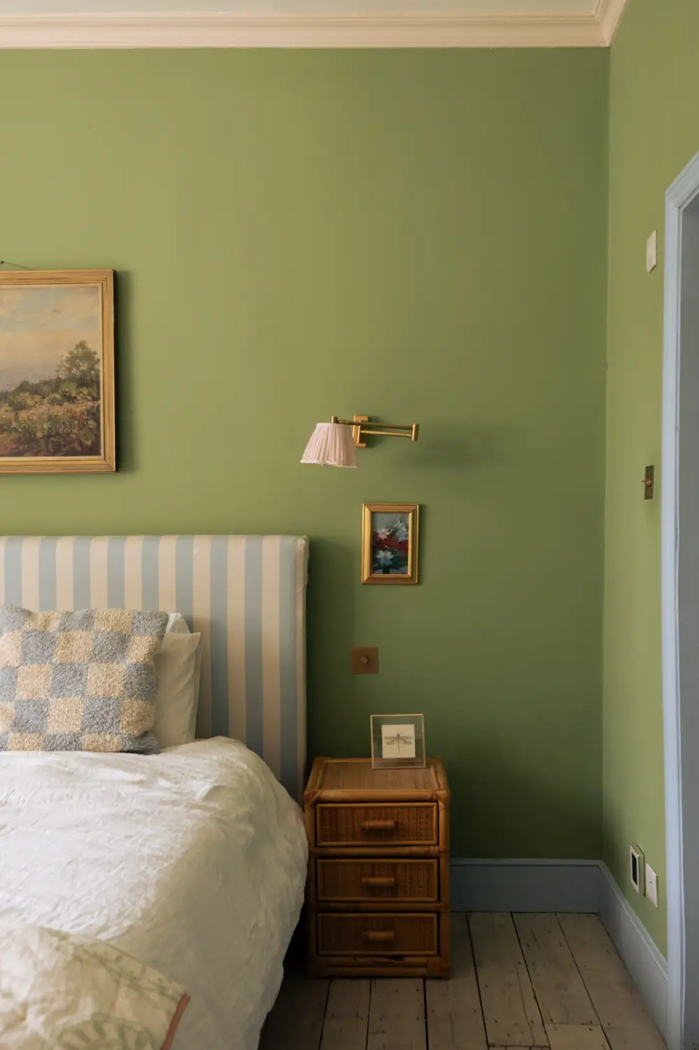 A Pastel-Colored Family Home Brings Playful Design to Kentish Town 28 pastel-colored-interiors-family-home-victorian-house-kentish-town-london-nordroom