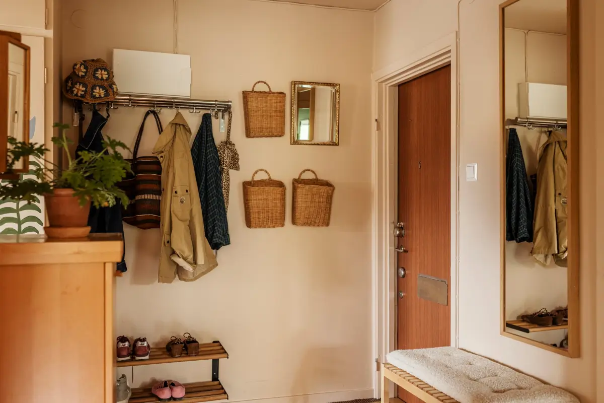 A Warm Nature-Inspired Color Palette in a 1950s Stockholm Apartment 31 warm-nature-inspired-color-palette-1950s-apartment-stockholm-nordroom